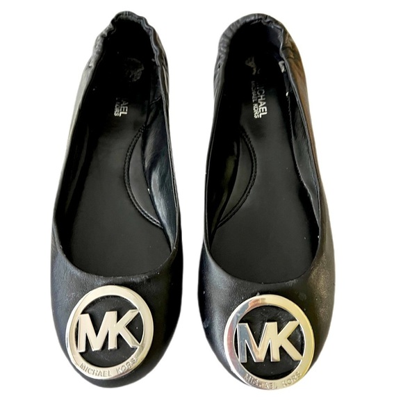 MICHAEL Michael Kors Shoes - MICHAEL Michael Kors Lindsay Ballet Black Shoes/Size 7.5. silver hardware